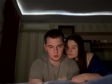 couple Sexy Cam Girls In Bikinis with sexyouple