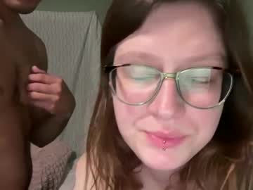 couple Sexy Cam Girls In Bikinis with peachysweetxxx