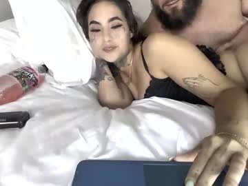 couple Sexy Cam Girls In Bikinis with xtika