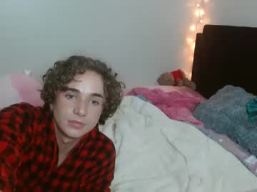 couple Sexy Cam Girls In Bikinis with angelinasnoww
