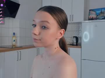 girl Sexy Cam Girls In Bikinis with sweeet_candyy