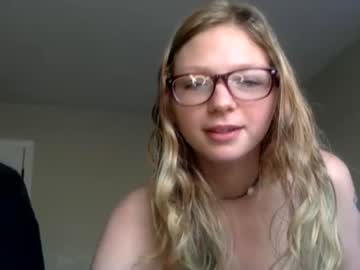 couple Sexy Cam Girls In Bikinis with delilalove3412