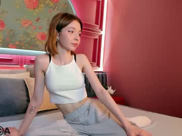 couple Sexy Cam Girls In Bikinis with bunny_june