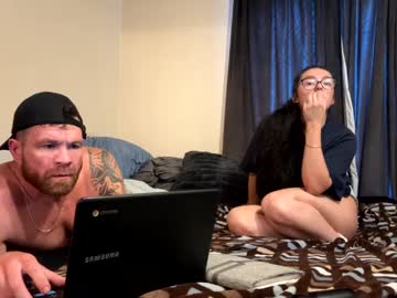 couple Sexy Cam Girls In Bikinis with daddydiggler41