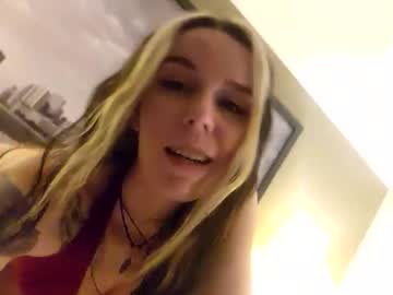 couple Sexy Cam Girls In Bikinis with dirtyhikinghippies