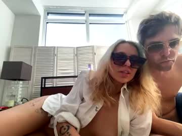 couple Sexy Cam Girls In Bikinis with _hot_sexy_couple