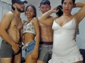 couple Sexy Cam Girls In Bikinis with latin_lovers_69