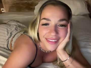 girl Sexy Cam Girls In Bikinis with hiiandrea