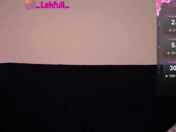 couple Sexy Cam Girls In Bikinis with lekfullkatten
